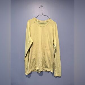 #45 Lululemon Men’s Long Sleeve Swiftly